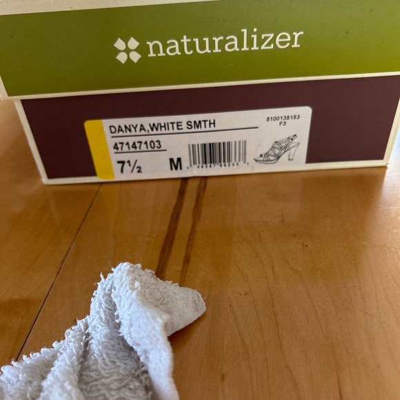 Naturalizer Danya Platform Dress Sandal 7.5 - Picture 13 of 13